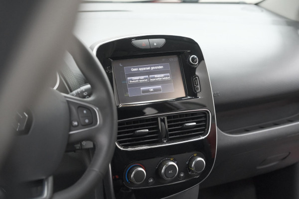 Renault Clio TCe 90 Limited | Trekhaak | Parkeersensoren | Navigatie | Cruise Control | Begrenzer | Bluetooth Verbinding