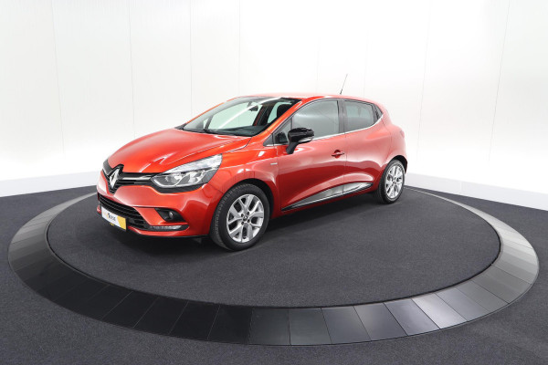 Renault Clio TCe 90 Limited | Trekhaak | Parkeersensoren | Navigatie | Cruise Control | Begrenzer | Bluetooth Verbinding