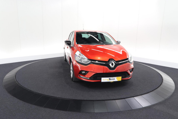 Renault Clio TCe 90 Limited | Trekhaak | Parkeersensoren | Navigatie | Cruise Control | Begrenzer | Bluetooth Verbinding