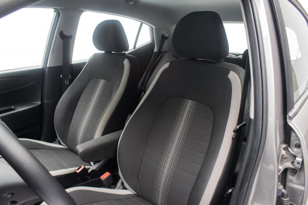 Hyundai i10 Cross 1.0 Comfort NL-auto [ Trekhaak Carplay Airco Cruise Control ]