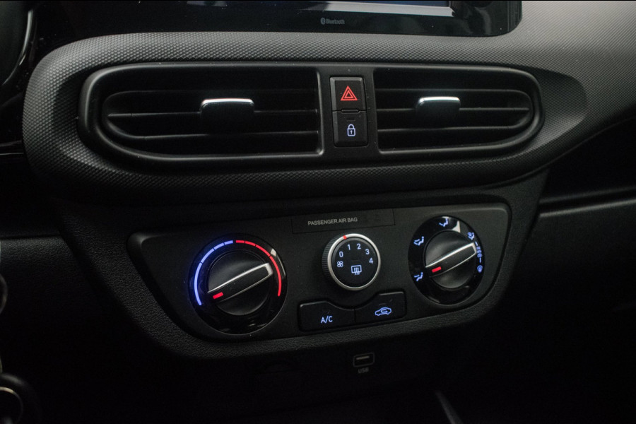 Hyundai i10 Cross 1.0 Comfort NL-auto [ Trekhaak Carplay Airco Cruise Control ]