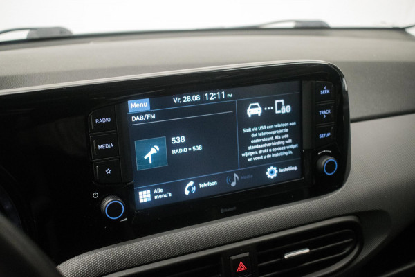 Hyundai i10 Cross 1.0 Comfort NL-auto [ Trekhaak Carplay Airco Cruise Control ]