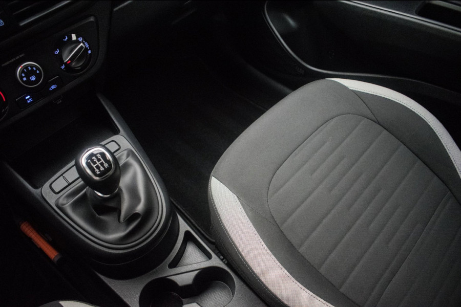 Hyundai i10 Cross 1.0 Comfort NL-auto [ Trekhaak Carplay Airco Cruise Control ]