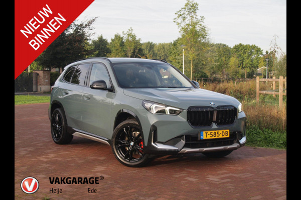 BMW X1 sDrive18i | NIEUW MODEL | Trekhaak | 19Inch | Sportstoelen met geheugen | Sfeerverlichting | Camera | Leer |
