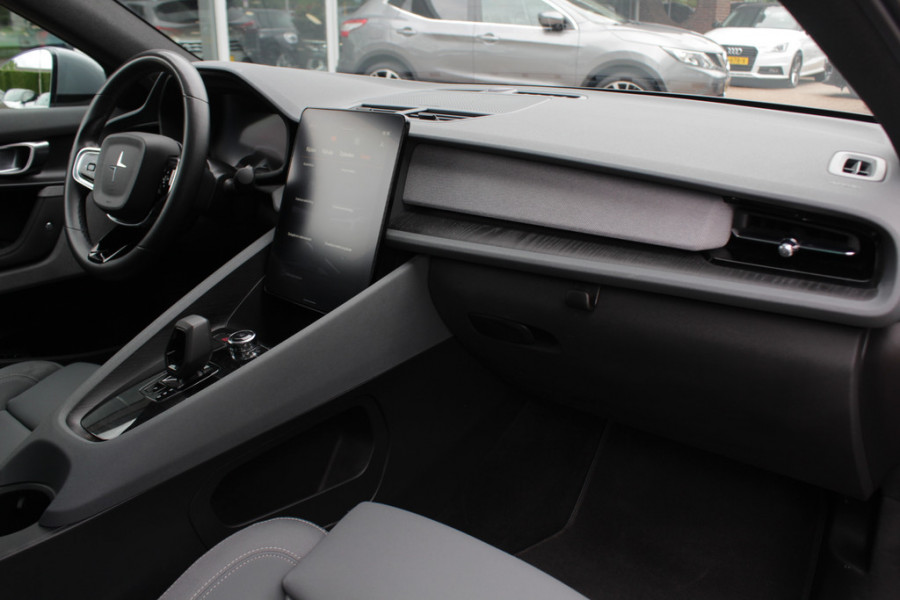 Polestar 2 Long Range Single Motor 78 kWh / 360Camera / CarPlay / Keyless / 19'' / Stoelverwarming / Virtual / Dodehoek / DAB / Cruise Control Adaptief