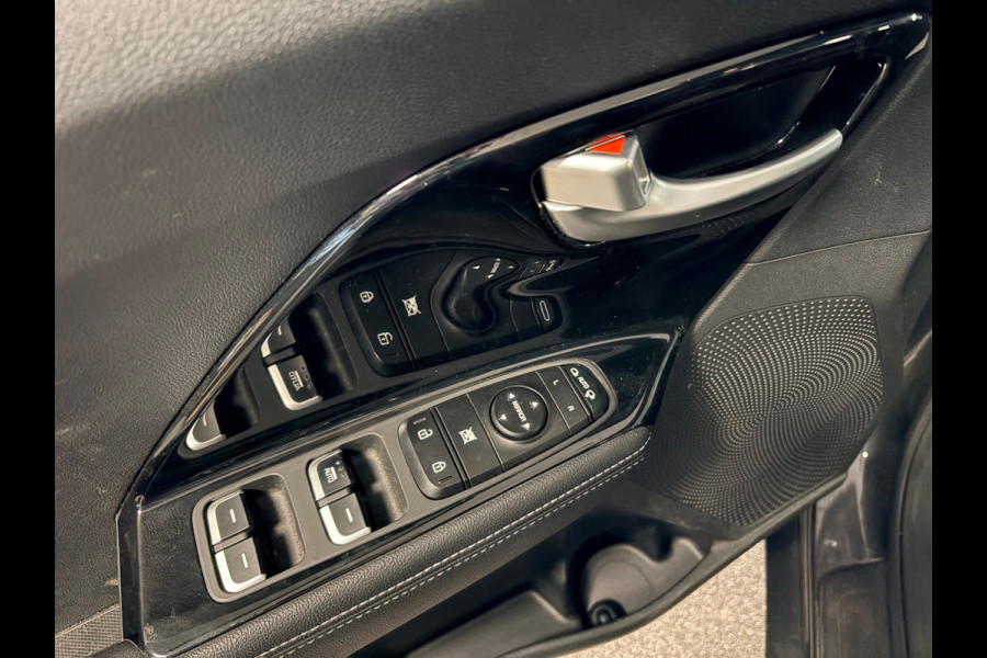 Kia Niro 1.6 GDi PHEV DynamicLine / SOH 100% /navigatie / carplay / stoel en stuurverwarming