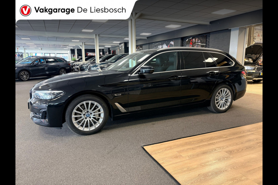 BMW 5 Serie Touring 530e xDrive High Executive/ leer/ pano/ navi/ trekhaak/ apple carplay
