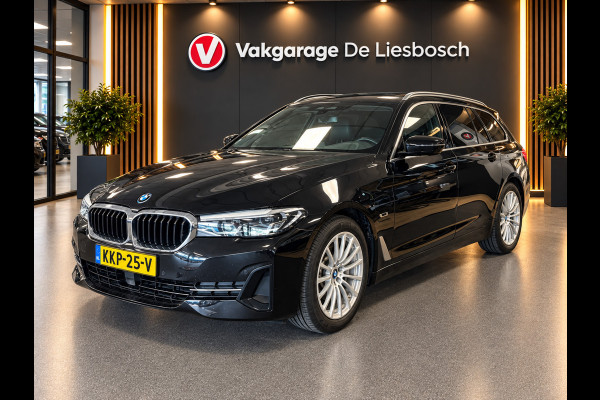 BMW 5 Serie Touring 530e xDrive High Executive/ leer/ pano/ navi/ trekhaak/ apple carplay