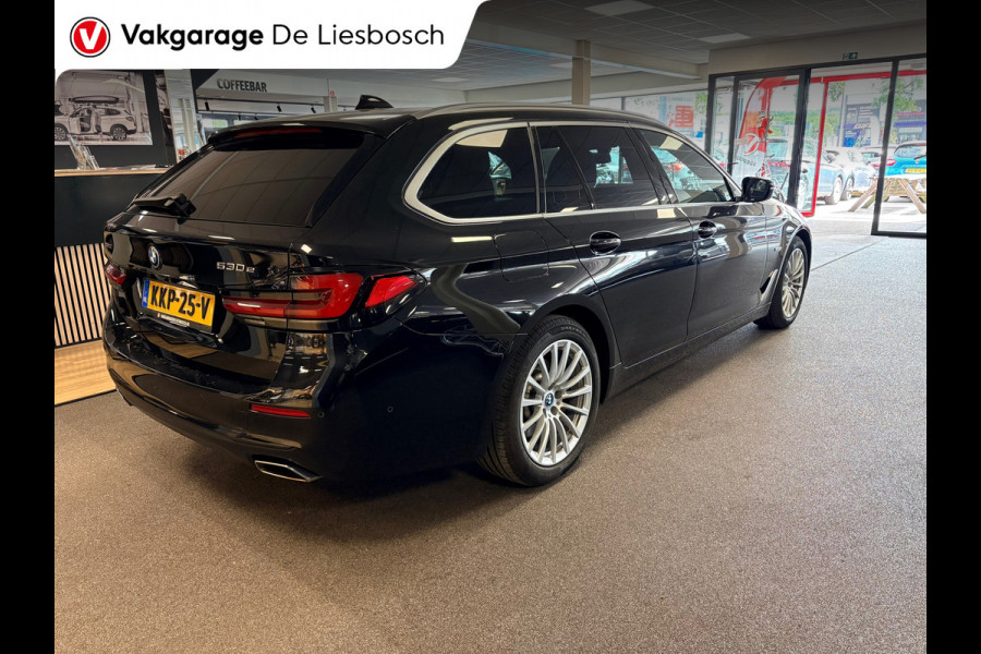 BMW 5 Serie Touring 530e xDrive High Executive/ leer/ pano/ navi/ trekhaak/ apple carplay