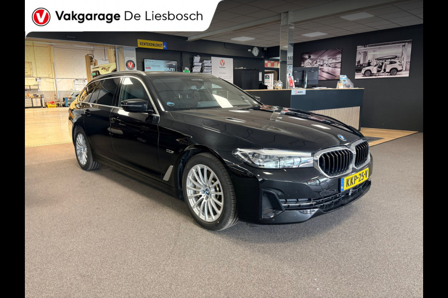 BMW 5 Serie Touring 530e xDrive High Executive/ leer/ pano/ navi/ trekhaak/ apple carplay