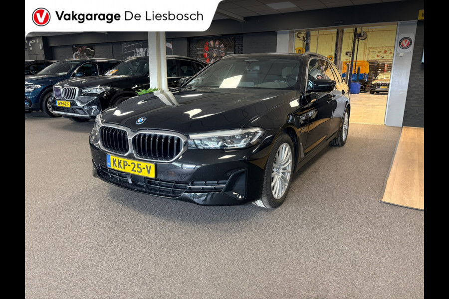 BMW 5 Serie Touring 530e xDrive High Executive/ leer/ pano/ navi/ trekhaak/ apple carplay