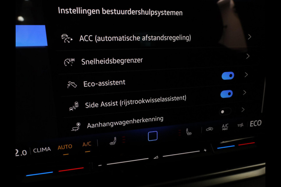 Volkswagen ID.4 Pro Limited Edition 77 kWh 204pk |Camera| Navi| 19'LM-velgen| voorruit en vr.stoelen verwarmd| afn. trekhaak