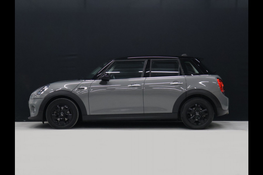 MINI 5-deurs 1.5 Cooper [APPLE CARPLAY, ANDROID, CRUISE CONTROL, LEDEREN STUUR, AIRCO, MULTIFUNCTIONEEL STUUR, NAVIGATIE, NIEUWSTAAT]
