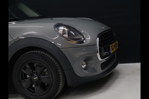 MINI 5-deurs 1.5 Cooper [APPLE CARPLAY, ANDROID, CRUISE CONTROL, LEDEREN STUUR, AIRCO, MULTIFUNCTIONEEL STUUR, NAVIGATIE, NIEUWSTAAT]