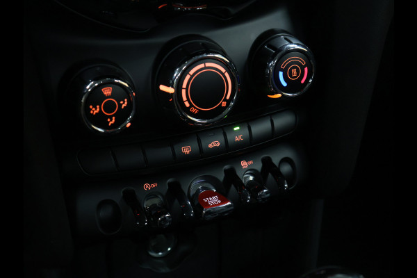 MINI 5-deurs 1.5 Cooper [APPLE CARPLAY, ANDROID, CRUISE CONTROL, LEDEREN STUUR, AIRCO, MULTIFUNCTIONEEL STUUR, NAVIGATIE, NIEUWSTAAT]