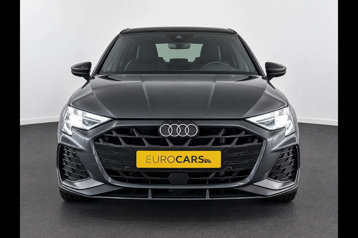 Audi A3 Sportback 40 TFSI e 204pk Automaat S-Line edition Comfort pakket Plus Lichtmetalen Velgen 18" Matrix Led Parkeer sensoren Camera Cruise Control Adaptive Navigatie Apple Carplay/Android Auto