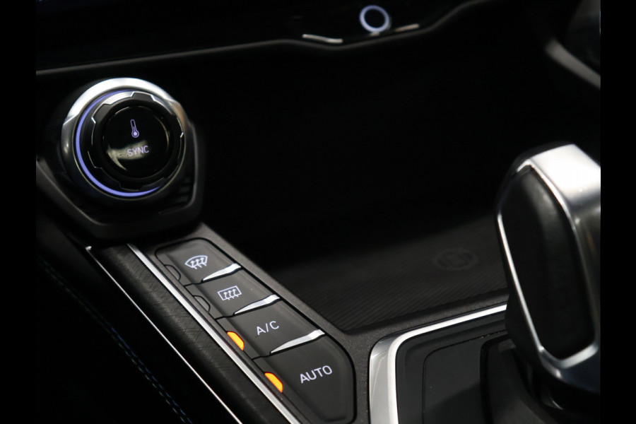 Lynk & Co 01 1.5 [SCHUIFKANTELDAK, TREKHAAK, APPLE CARPLAY, ANDROID, CRUISE CONTROL, MEMORY SEATS, INFINTY SOUNDSYSTEEM, DIGITAL DASH, PDC V+A, CAMERA, ELEKTRISCHE ACHTERKLEP, LED, BLUETOOTH, NIEUWSTAAT]