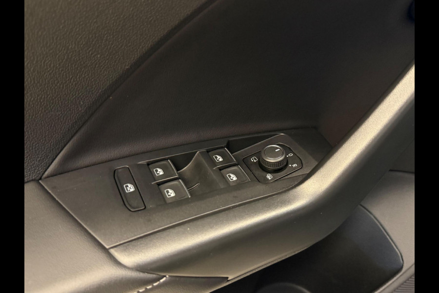 Volkswagen T-Cross TSI R-Line Edition 115PK GARANTIE TOT 03-2035* . STOEL VERWARMING . CRUISE CONTROL . PARKEERSENSOREN VOOR & ACHTER .