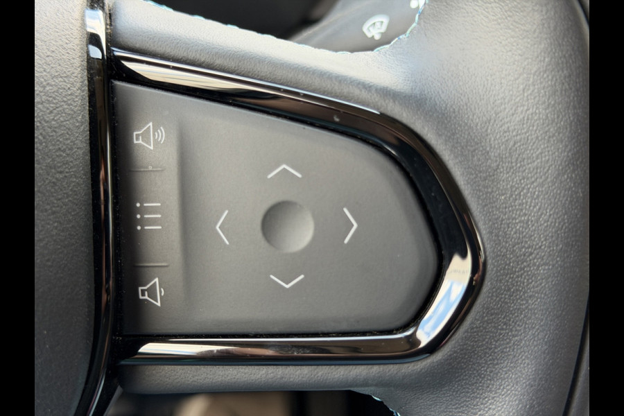Lynk & Co 01 1.5 Plug-in Hybrid|Pano|360|Carplay|Infinity|Memory