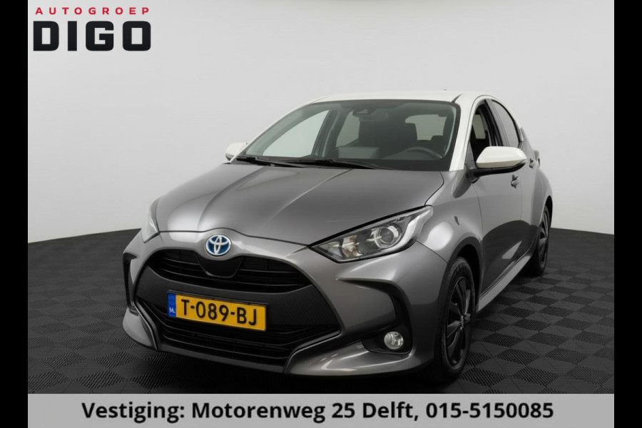 Toyota Yaris 1.5 HYBRID BI-TONE GARANTIE TOT 03-2033! . ADAPTIEVE CRUISE CONTROL . APPLE CARPLAY & ANDRIOD AUTO . SLECHTS 35.000km!