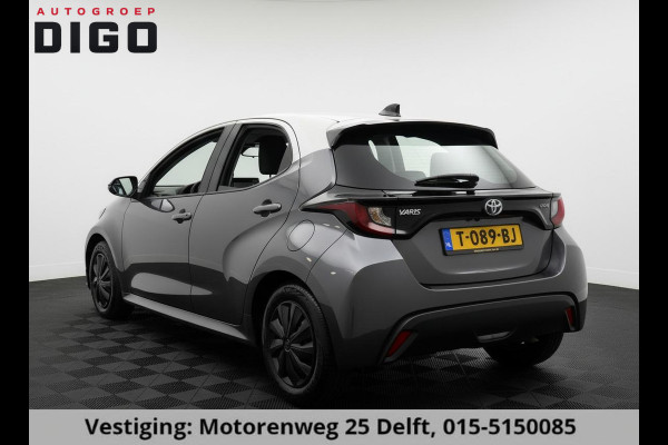Toyota Yaris 1.5 HYBRID BI-TONE GARANTIE TOT 03-2033! . ADAPTIEVE CRUISE CONTROL . APPLE CARPLAY & ANDRIOD AUTO . SLECHTS 35.000km!