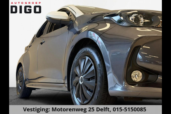 Toyota Yaris 1.5 HYBRID BI-TONE GARANTIE TOT 03-2033! . ADAPTIEVE CRUISE CONTROL . APPLE CARPLAY & ANDRIOD AUTO . SLECHTS 35.000km!