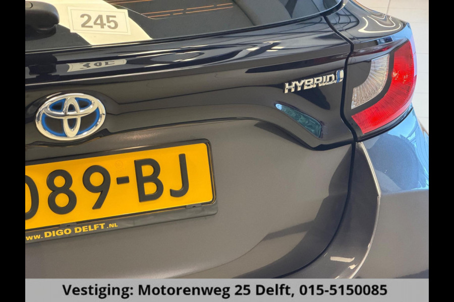Toyota Yaris 1.5 HYBRID BI-TONE GARANTIE TOT 03-2033! . ADAPTIEVE CRUISE CONTROL . APPLE CARPLAY & ANDRIOD AUTO . SLECHTS 35.000km!