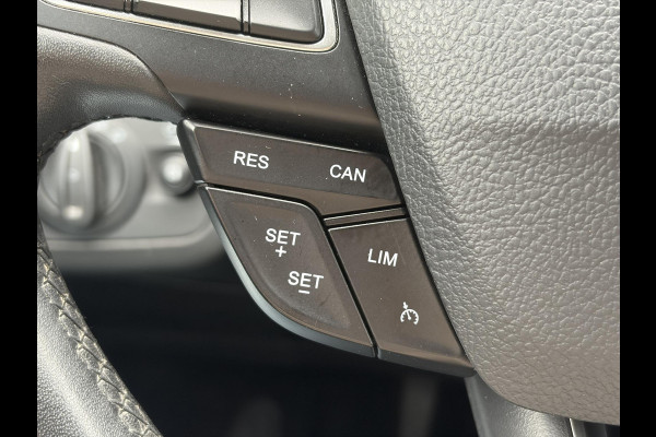 Ford Kuga 1.5 EcoBoost Trend Ultimate ✓Dealer Onderhouden✓Carplay✓Camera✓Navi✓Trekhaak✓Clima✓Cruise✓Pdc✓17'' Lm velgen✓150pk✓6 Bak✓4xElekt ramen✓N.A.P✓Apk  tot 04-2027
