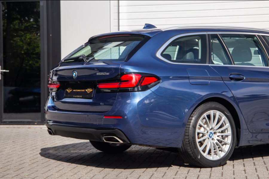 BMW 5 Serie Touring 530e High Executive / SOH 89% / Pano / Keyless / Gordijnen