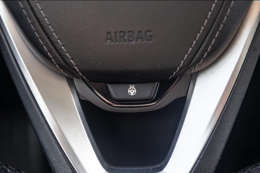 BMW 5 Serie Touring 530e High Executive / SOH 89% / Pano / Keyless / Gordijnen