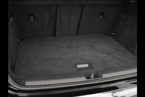 Audi A3 2.0 TFSI S3 quattro | Adaptive cruise | B&O | Bang & Olufsen | Matrix LED | Leder/Alcantara | Park Assist | Stoelverwarming | Virtual Cockpit | Carplay | Navigatie | Sportstoelen | Climate control