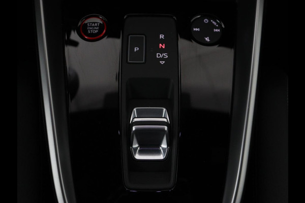 Audi S3 2.0 TFSI S3 quattro | Adaptive cruise | B&O | Bang & Olufsen | Matrix LED | Leder/Alcantara | Park Assist | Stoelverwarming | Virtual Cockpit | Carplay | Navigatie | Sportstoelen | Climate control