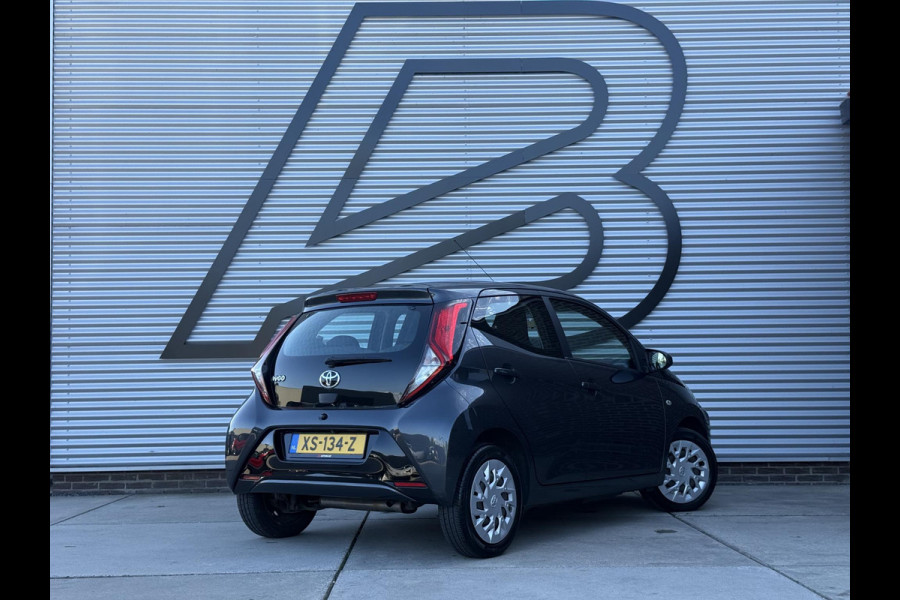 Toyota Aygo 1.0 VVT-i x-play Camera|Airco|Cruise|Elek ramen|N.A.P|APK tot 04-2027