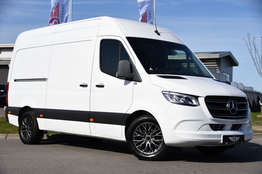 Mercedes-Benz Sprinter 319 V6 3.0 CDI L2H2 PB Edition Adaptieve Cruise, 360 Camera, Carplay, LED, 10,5'' Mbux, Automaat, 190pk, Leder, Multimedia, Uniek!