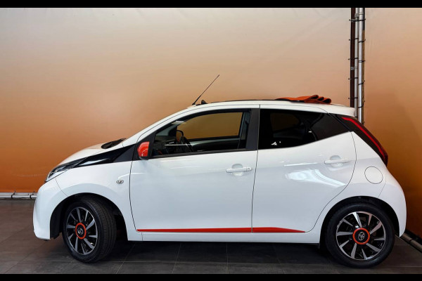 Toyota Aygo 1.0 VVT-i x-otic cabriotop | automaat | dealer onderhouden | navi | carplay | fabr gar 12/19
