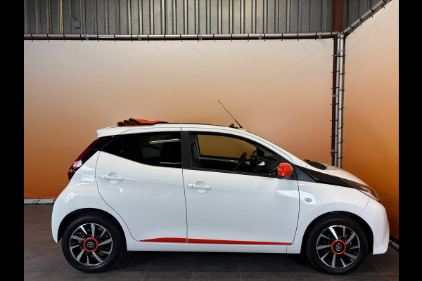 Toyota Aygo 1.0 VVT-i x-otic cabriotop | automaat | dealer onderhouden | navi | carplay | fabr gar 12/19