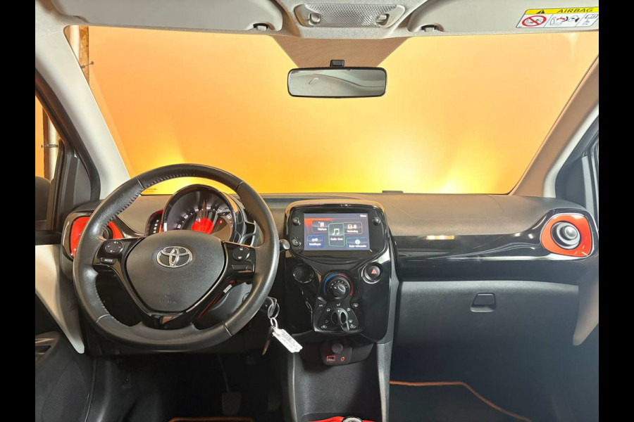 Toyota Aygo 1.0 VVT-i x-otic cabriotop | automaat | dealer onderhouden | navi | carplay | fabr gar 12/19