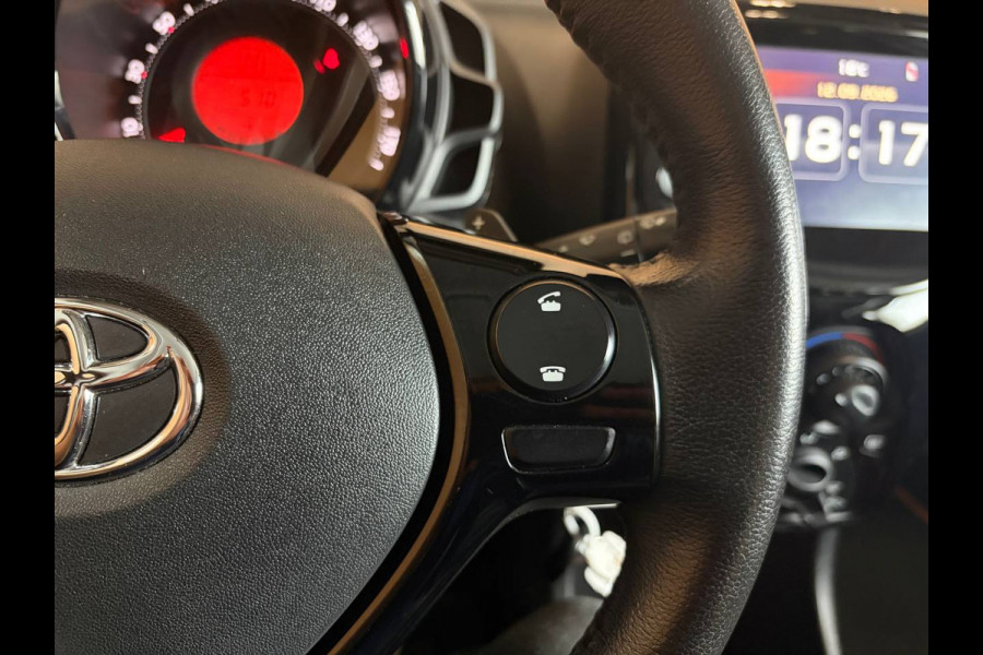 Toyota Aygo 1.0 VVT-i x-otic cabriotop | automaat | dealer onderhouden | navi | carplay | fabr gar 12/19