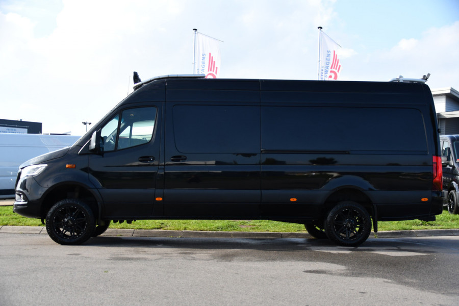 Mercedes-Benz Sprinter 319 V6 3.0 CDI L3H2 Black Edition FULL OPTIONS! Cruise, 360 Camera, Carplay, 10,5 Mbux, 190pk, 2 x Schuifdeur, Sper, LED, Leder, Stoelverwarming, Standkachel, Trekhaak, Uniek!