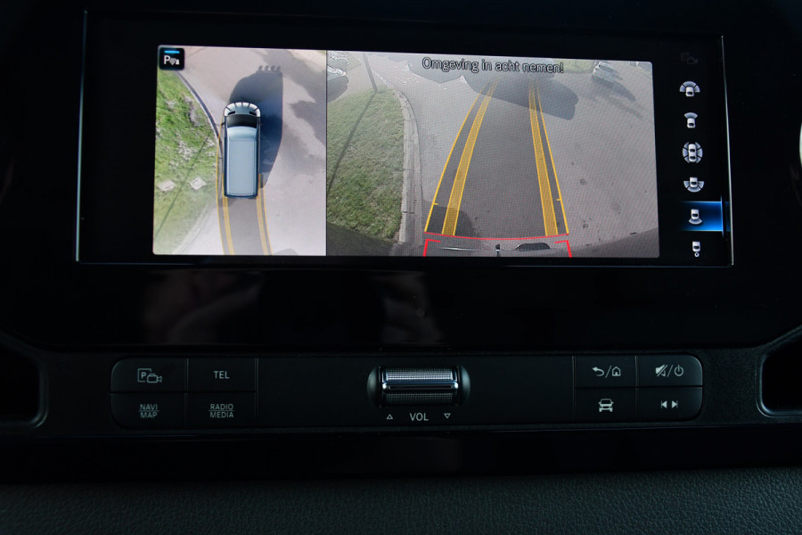 Mercedes-Benz Sprinter 319 V6 3.0 CDI L3H2 Black Edition FULL OPTIONS! Cruise, 360 Camera, Carplay, 10,5 Mbux, 190pk, 2 x Schuifdeur, Sper, LED, Leder, Stoelverwarming, Standkachel, Trekhaak, Uniek!