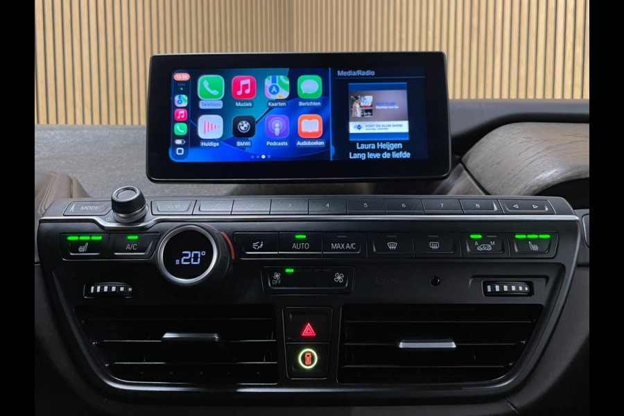 BMW i3 S iPerformance 94Ah 33 kWh|92% SOH|GROTE ACCU|BLACK&BLUE|ACC|CARPLAY|CAMERA|AUTOMAAT|STOELVERWARMING|LANE-ASSIST|NAVIGATIE|