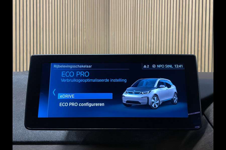 BMW i3 S iPerformance 94Ah 33 kWh|92% SOH|GROTE ACCU|BLACK&BLUE|ACC|CARPLAY|CAMERA|AUTOMAAT|STOELVERWARMING|LANE-ASSIST|NAVIGATIE|