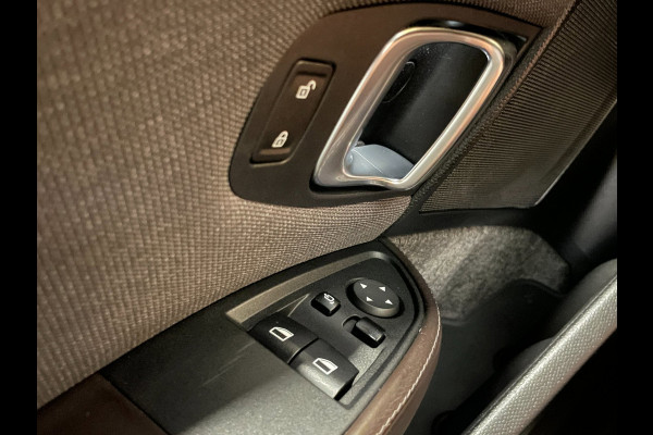 BMW i3 S iPerformance 94Ah 33 kWh|92% SOH|GROTE ACCU|BLACK&BLUE|ACC|CARPLAY|CAMERA|AUTOMAAT|STOELVERWARMING|LANE-ASSIST|NAVIGATIE|