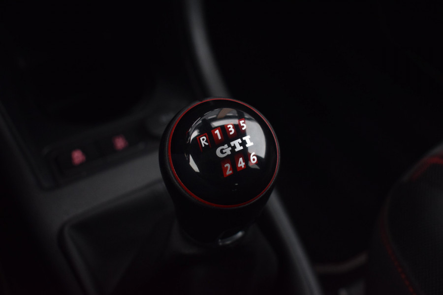 Volkswagen up! GTI 1.0 TSI 116pk | Pano | Beats | Camera |