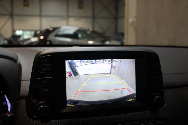 Hyundai Kona EV Comfort 64 kWh Camera/Carplay 98,3% SOH Prijs is rijklaar incl Bovag