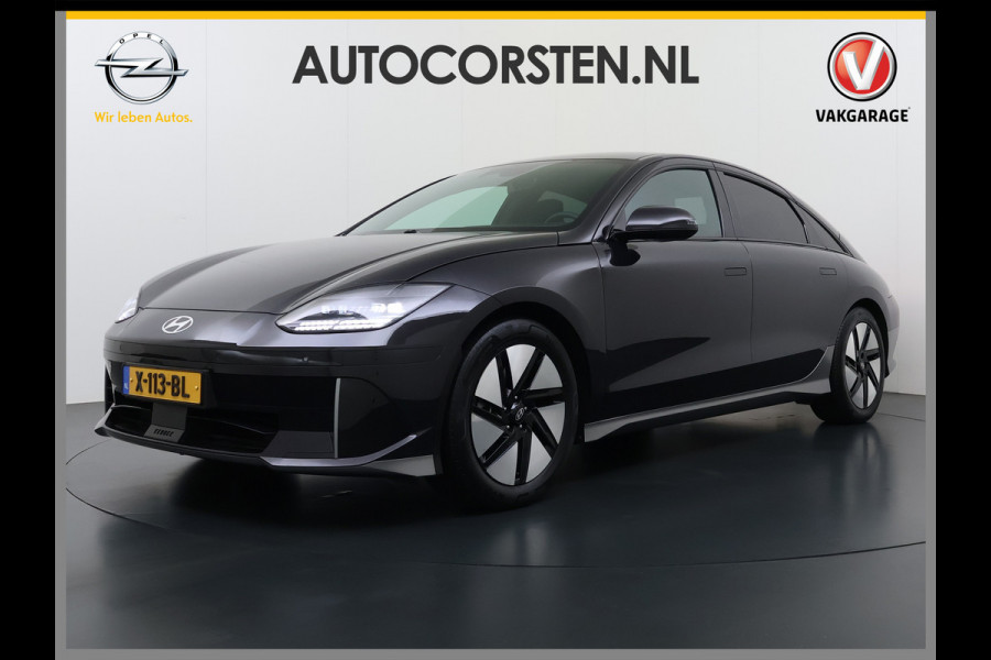 Hyundai IONIQ 6 77.4kWh 229PK Trekhaak SOH 100% Warmtepomp Adap.Cruise Head-Up Stoel+Achterbank+Stuur Verwarming Camera Navi Pdc Apple Carplay A Elek. Achterklep Privacy Glas Lmv Led Lane Assist 1.500KG Trekgewicht 1e Eigenaar Origineel Nederlandse Auto