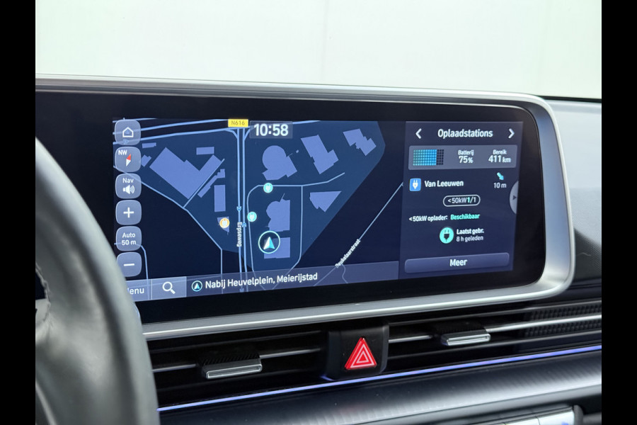 Hyundai IONIQ 6 77.4kWh 229PK Trekhaak SOH 100% Warmtepomp Adap.Cruise Head-Up Stoel+Achterbank+Stuur Verwarming Camera Navi Pdc Apple Carplay A Elek. Achterklep Privacy Glas Lmv Led Lane Assist 1.500KG Trekgewicht 1e Eigenaar Origineel Nederlandse Auto