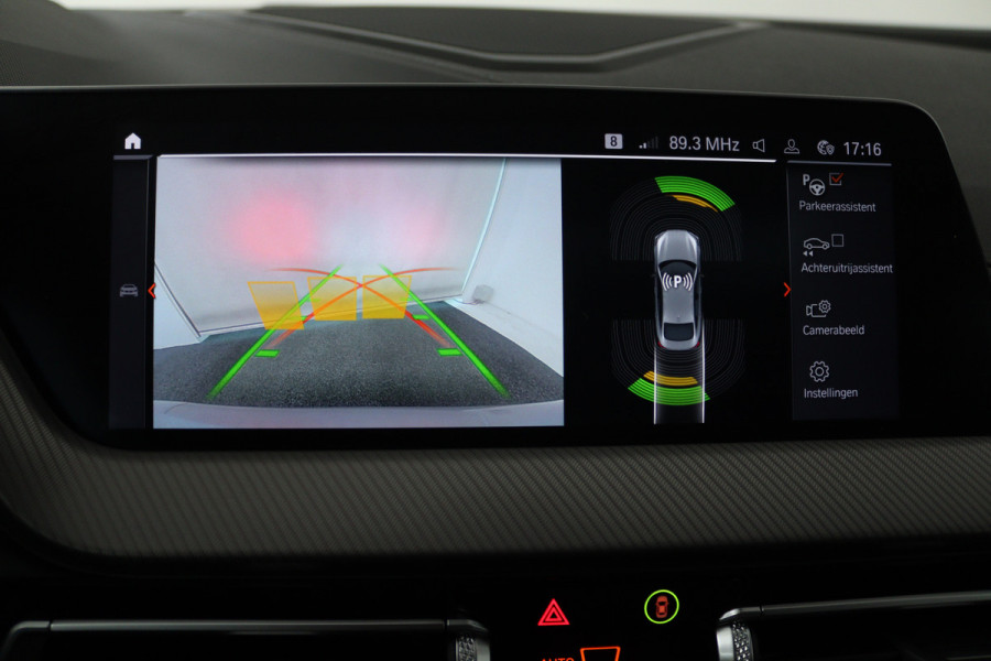 BMW 2 Serie Gran Coupé 218i High Executive (PANORAMADAK, CAMERA, STOELVERWARMING, NAVIGATIE)