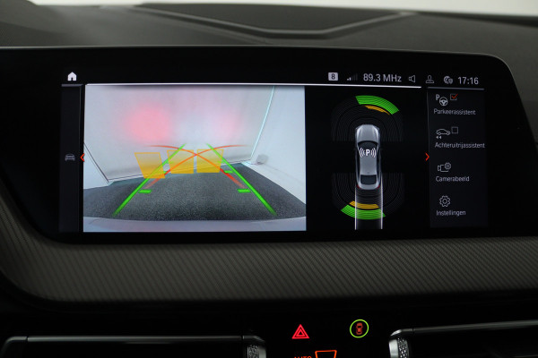 BMW 2 Serie Gran Coupé 218i High Executive (PANORAMADAK, CAMERA, STOELVERWARMING, NAVIGATIE)