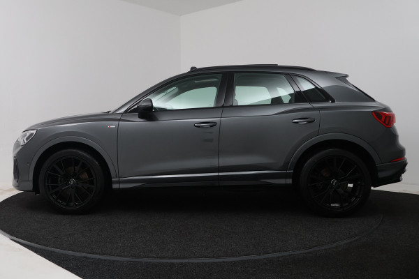 Audi Q3 35 TFSI S Line Pro Line S (PANORAMADAK, SFEERVERLICHTING, CAMERA, STOELVERWARMING, CRUISE CONTROL ADAPTIEF)
